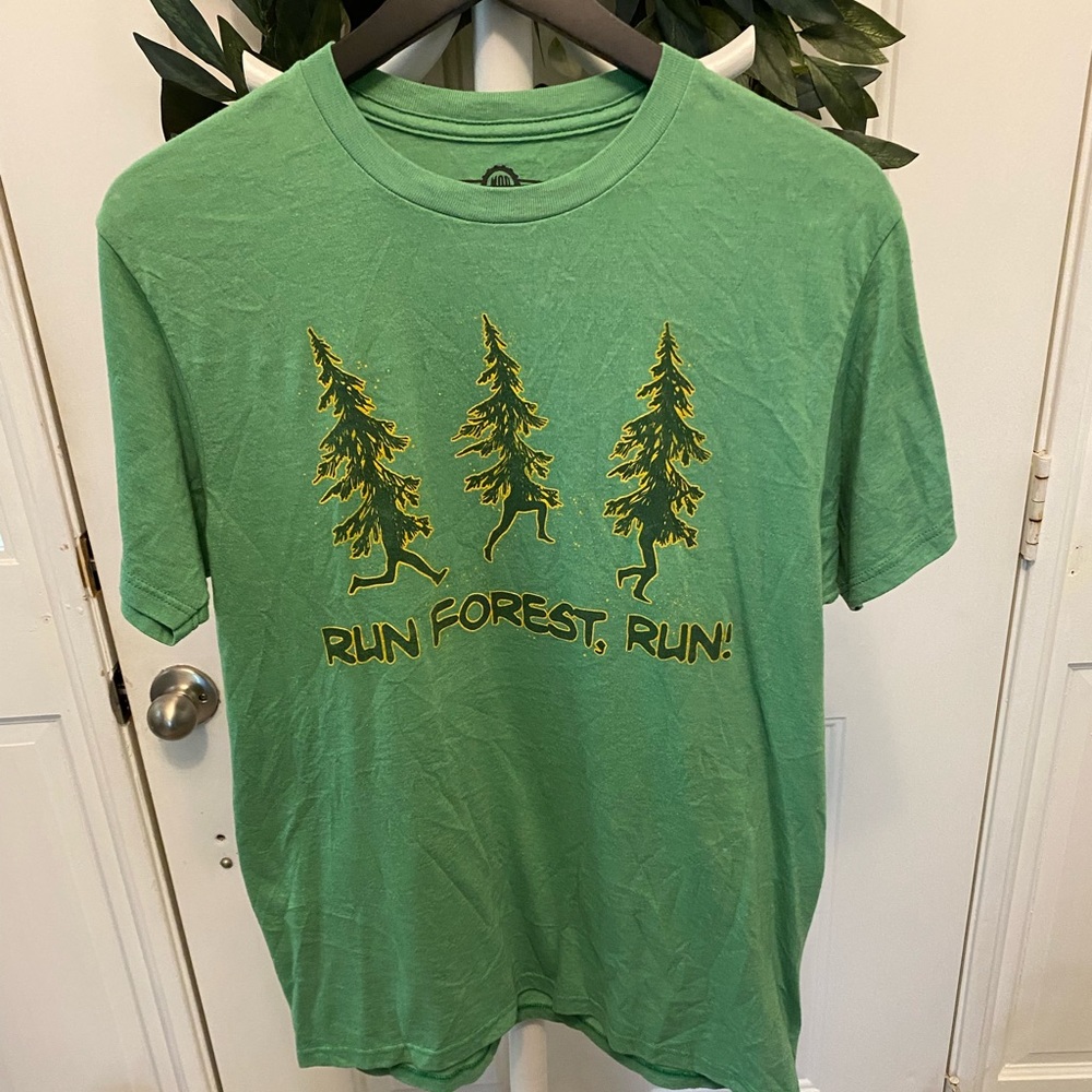 MAD Engine Run Forest Run Graphic Novelty T Shirt SS M